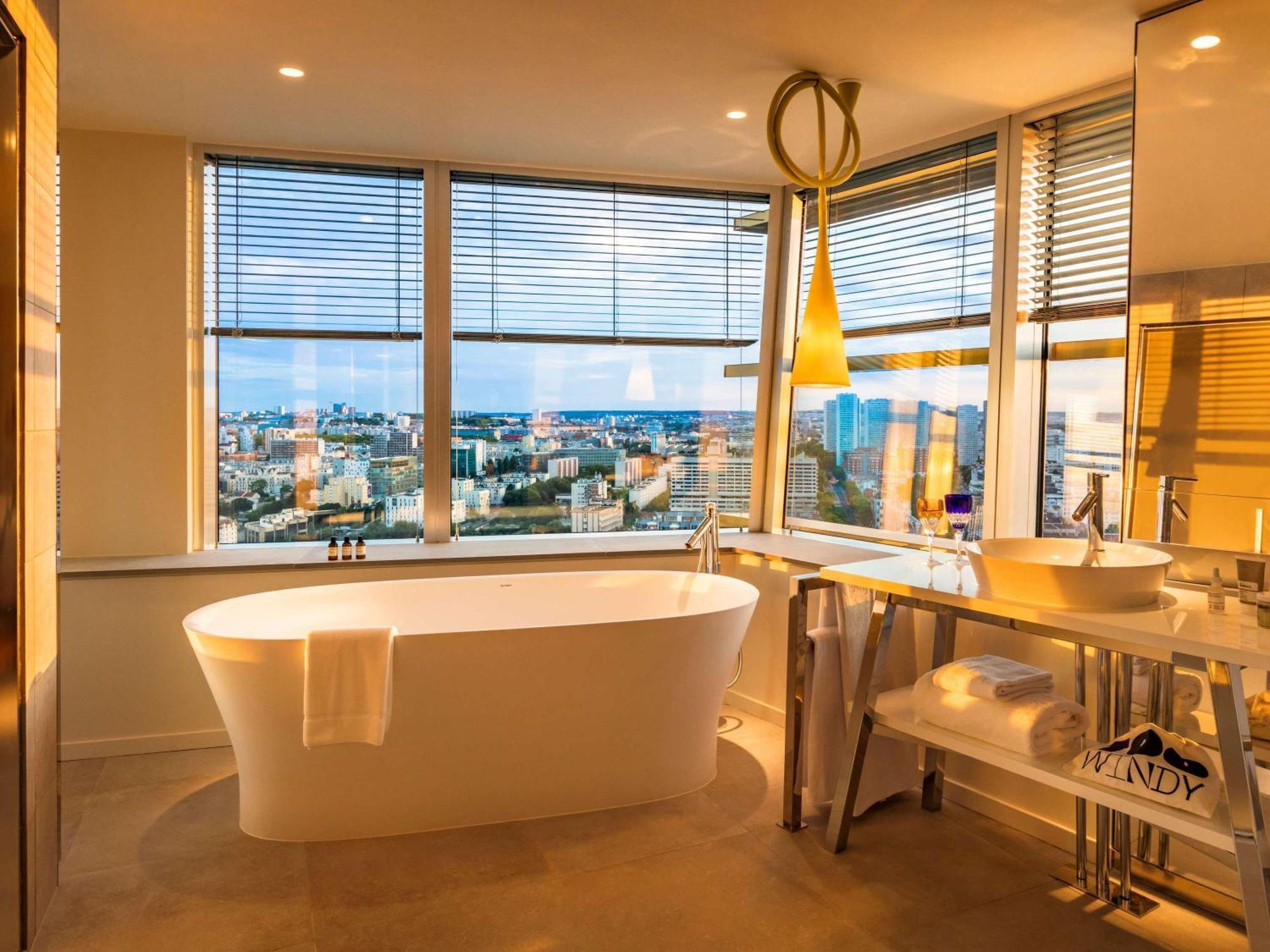 Too Hotel & Spa Paris - Mgallery Collection Παρίσι Εξωτερικό φωτογραφία